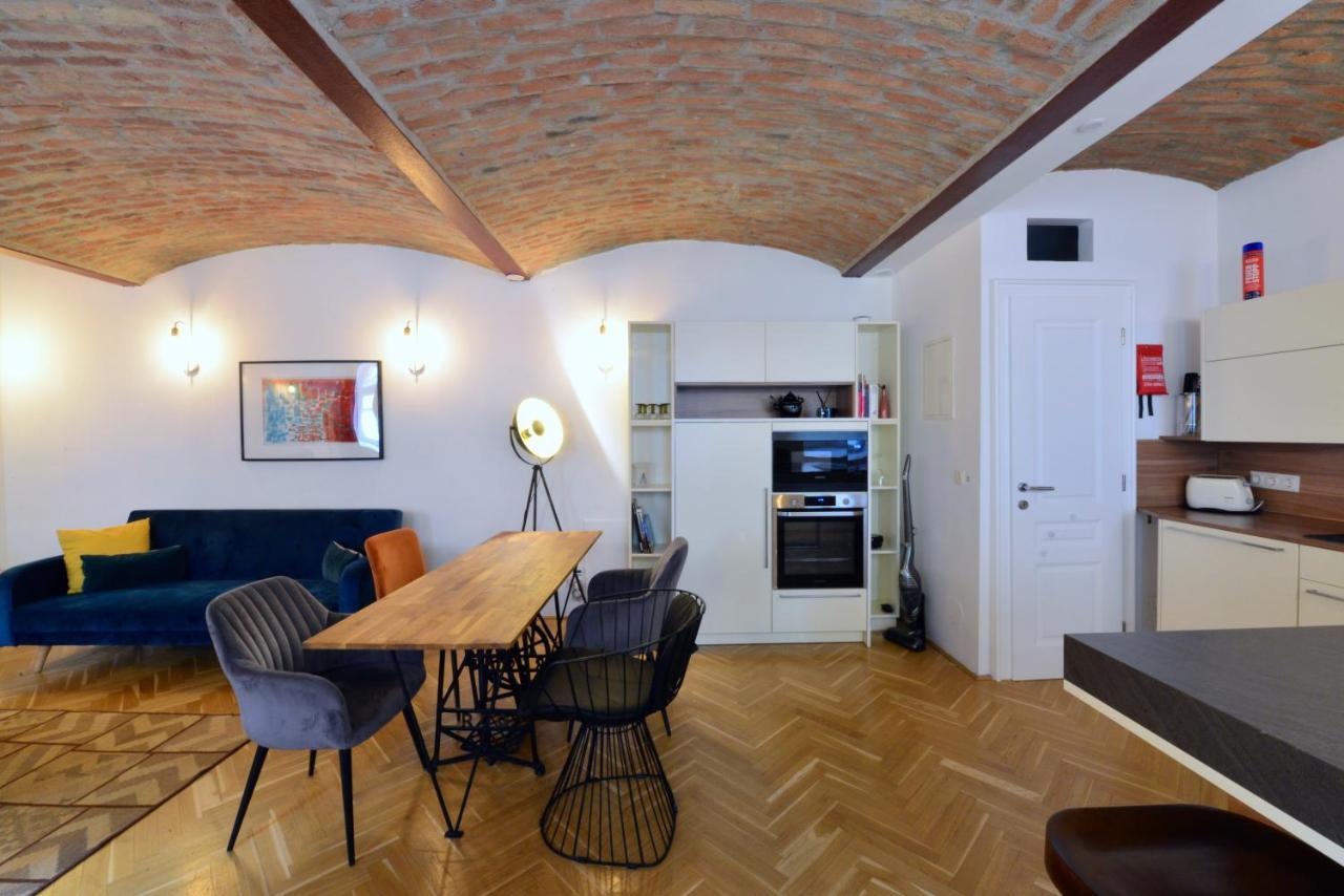 Apartment Your Stylish Basement Loft Close To Schonbrunn Wien